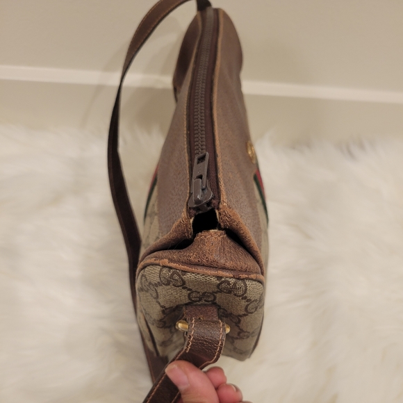 Vintage Gucci Crossbody - Picture 12 of 14
